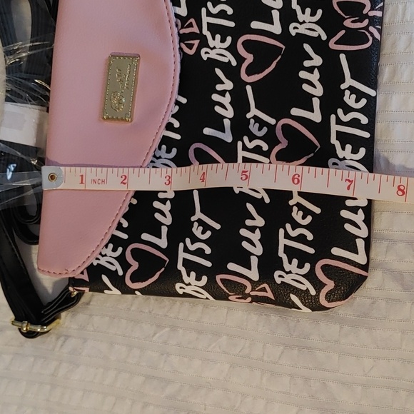 NWOT Betsey Johnson Luv Betsey Cross body Bag - Picture 8 of 11
